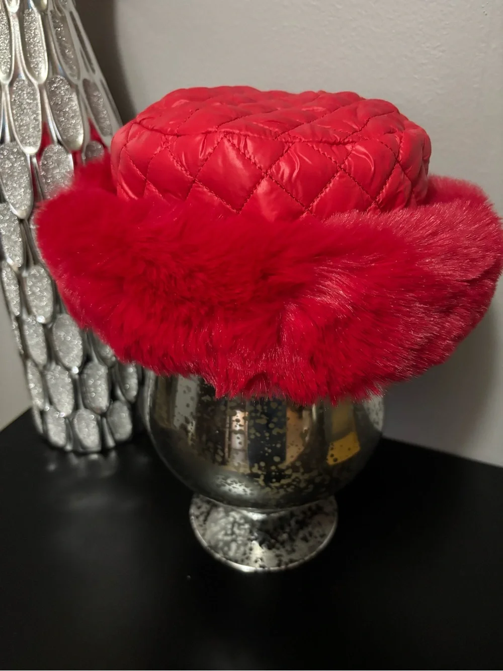 Quilted Red Faux Fur Trim Bucket Hat